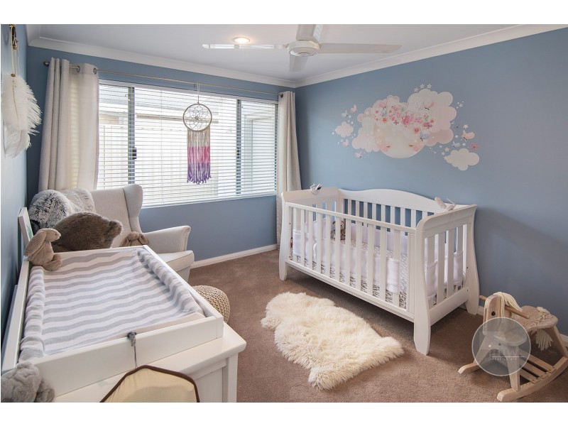 16 Augusta Parade, Dunsborough WA 6281