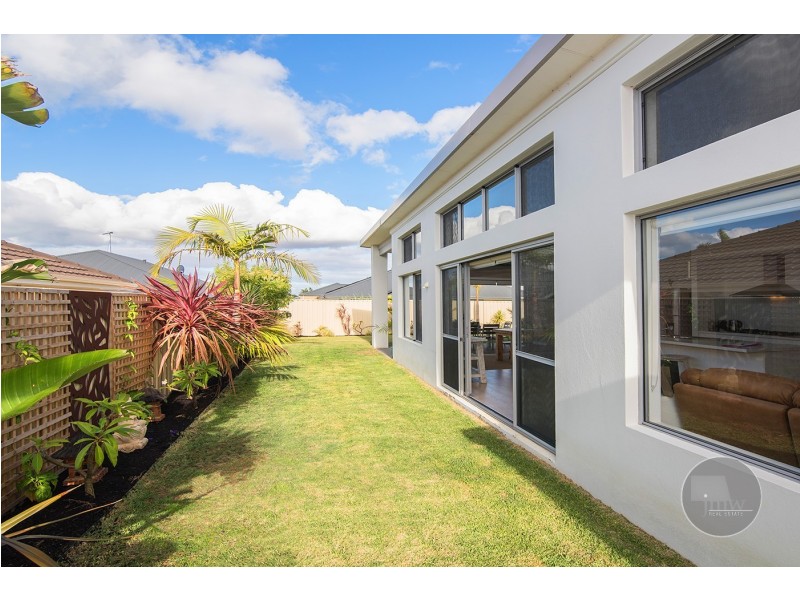 16 Augusta Parade, Dunsborough WA 6281