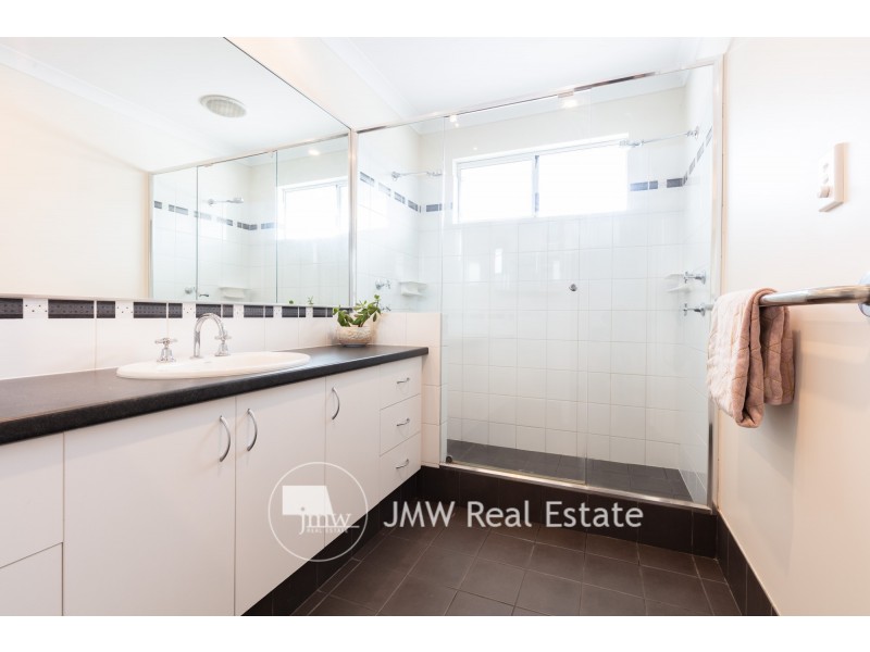 14 Indooroopilly Crescent, Dunsborough WA 6281