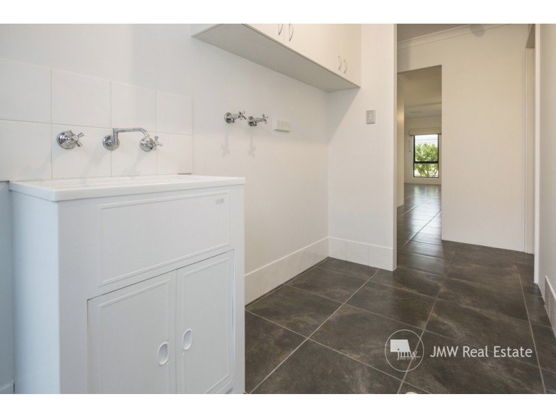 156 Dunsborough Lakes Drive, Dunsborough WA 6281