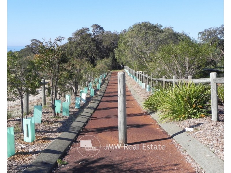 14 Seaview Rise, Eagle Bay WA 6281