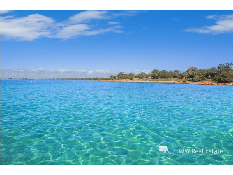 9 Backwater Retreat, Quindalup WA 6281