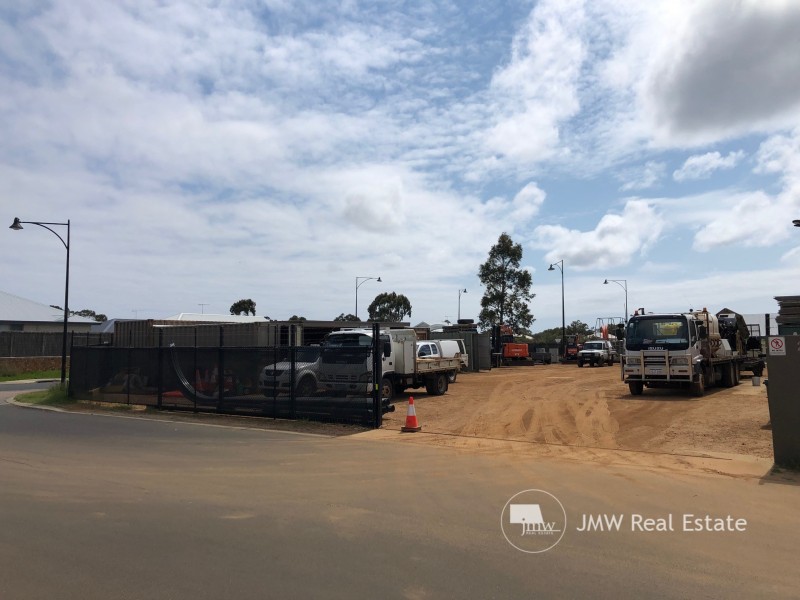 2 Faure Lane, Dunsborough WA 6281