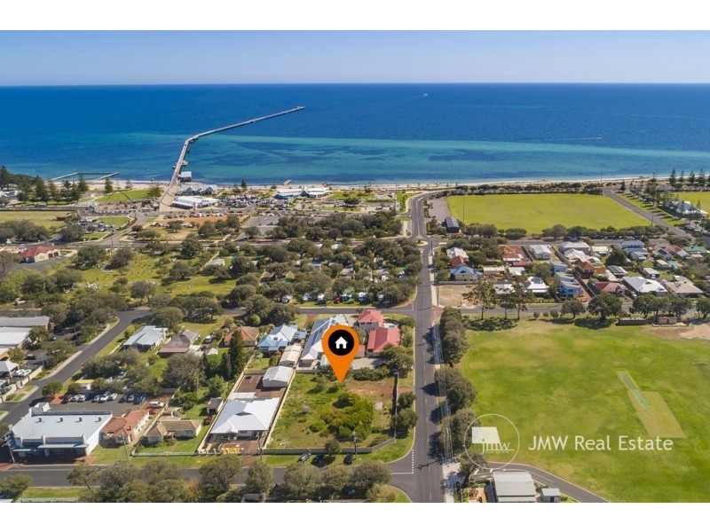 18 Brown Street, Busselton WA 6280