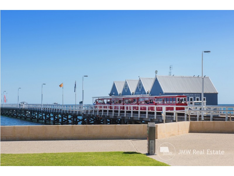 18 Brown Street, Busselton WA 6280