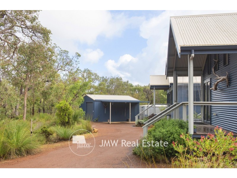 121 Lagoon Drive, Yallingup WA 6282