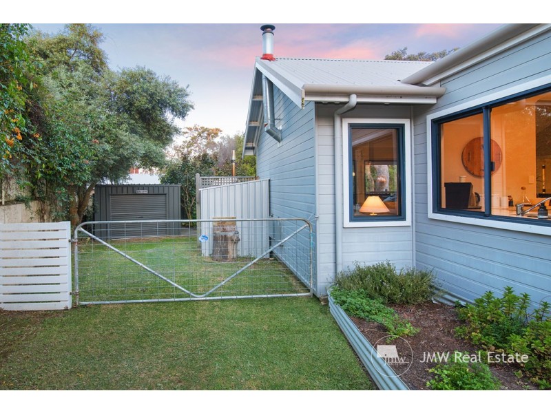 4 Toddy Place, Dunsborough WA 6281