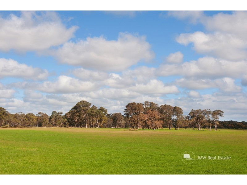 103 Ellen Brook Road, Cowaramup WA 6284