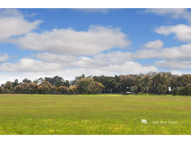 103 Ellen Brook Road, Cowaramup WA 6284