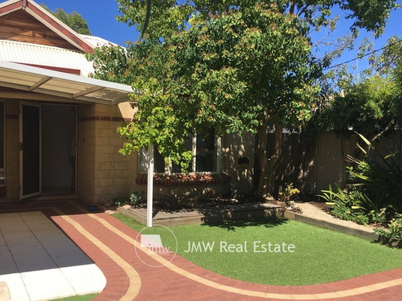 2/20 Lorna St, Dunsborough WA 6281