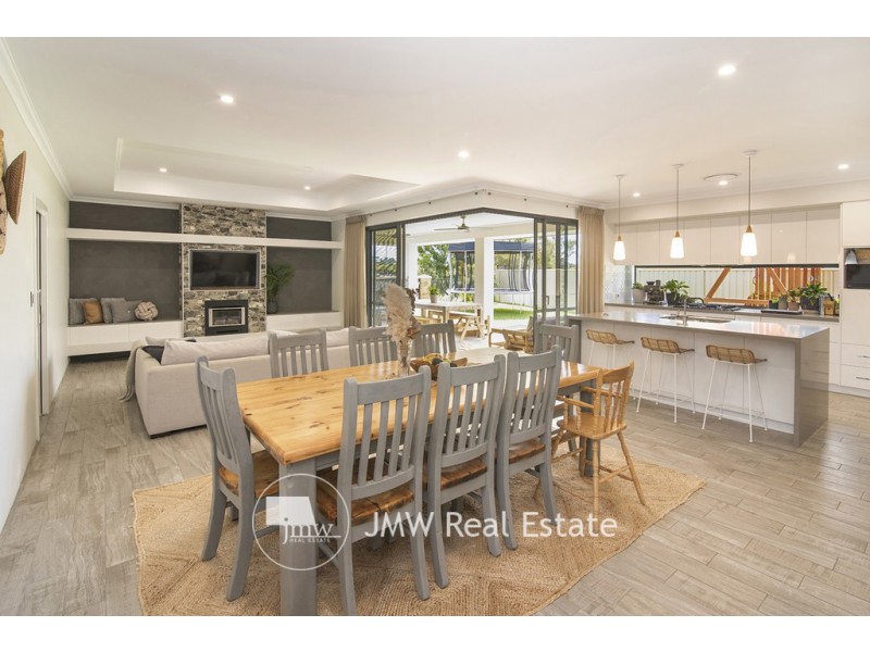 1 Waterville Road, Dunsborough WA 6281