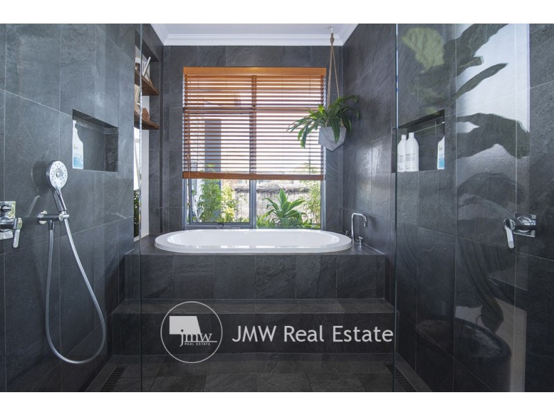 1 Waterville Road, Dunsborough WA 6281