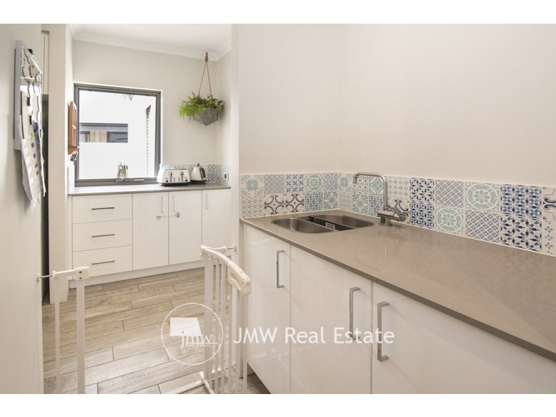 1 Waterville Road, Dunsborough WA 6281