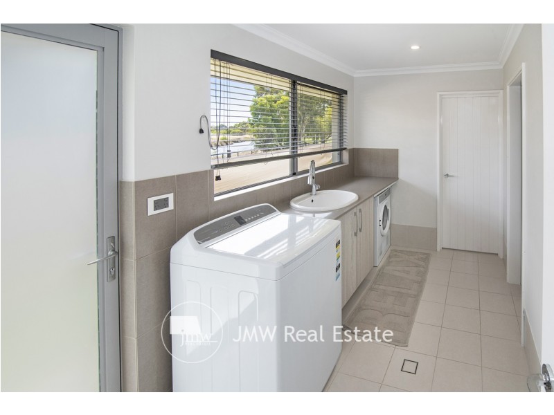 1 Waterville Road, Dunsborough WA 6281