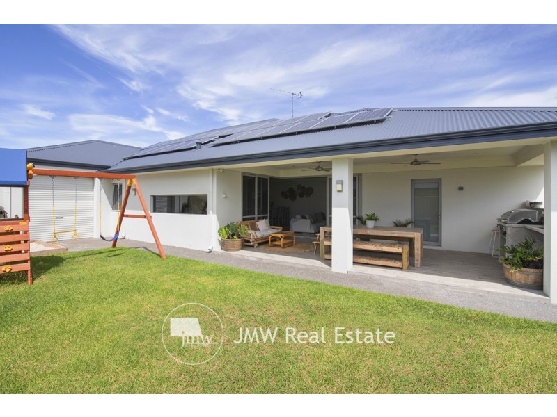 1 Waterville Road, Dunsborough WA 6281 JMW Real Estate Licensed