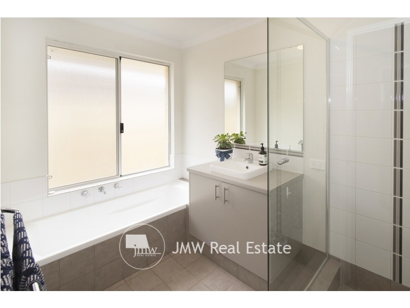 18 Spyglass Cove, Dunsborough WA 6281