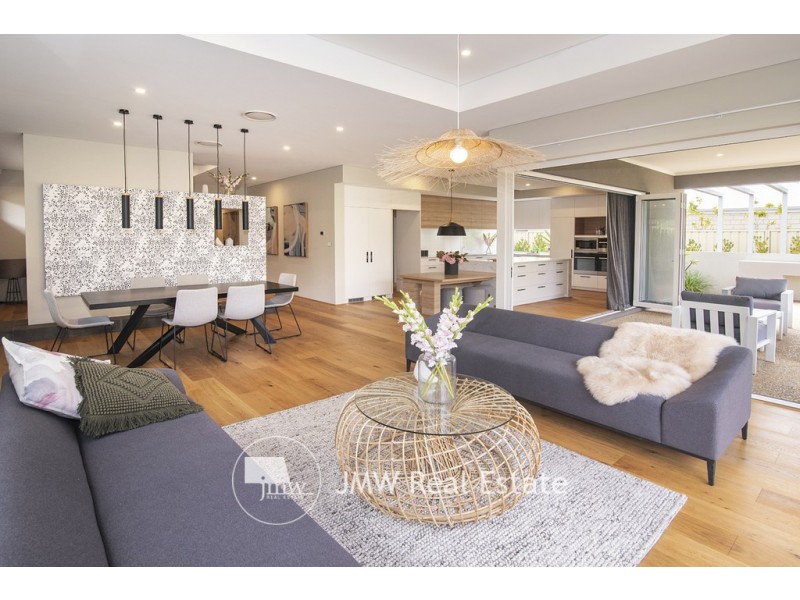 30 Waterville Road, Dunsborough WA 6281