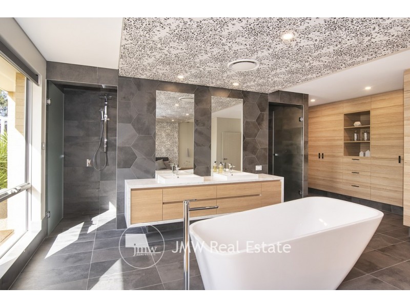 30 Waterville Road, Dunsborough WA 6281