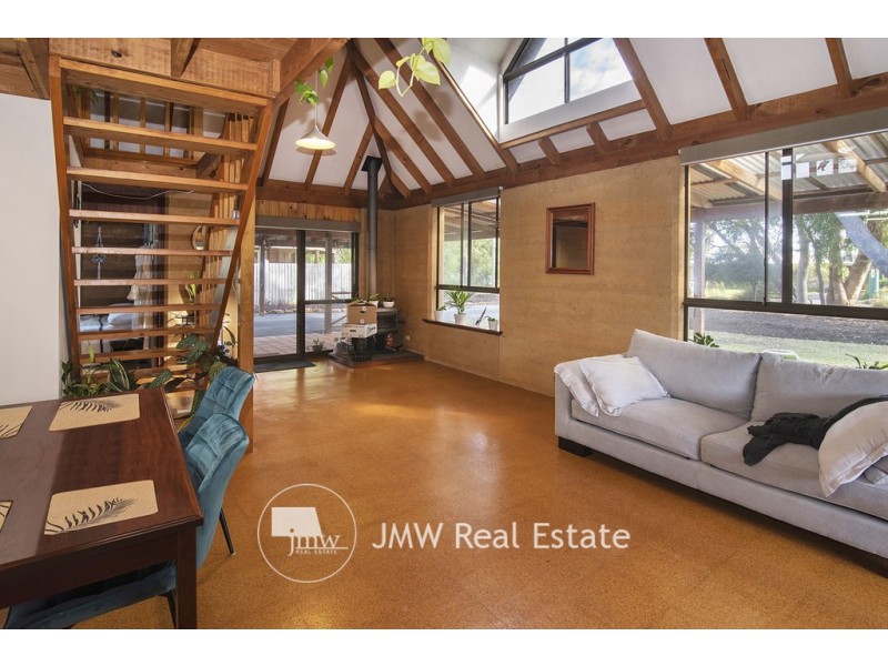 18 Hakea Way, Dunsborough WA 6281