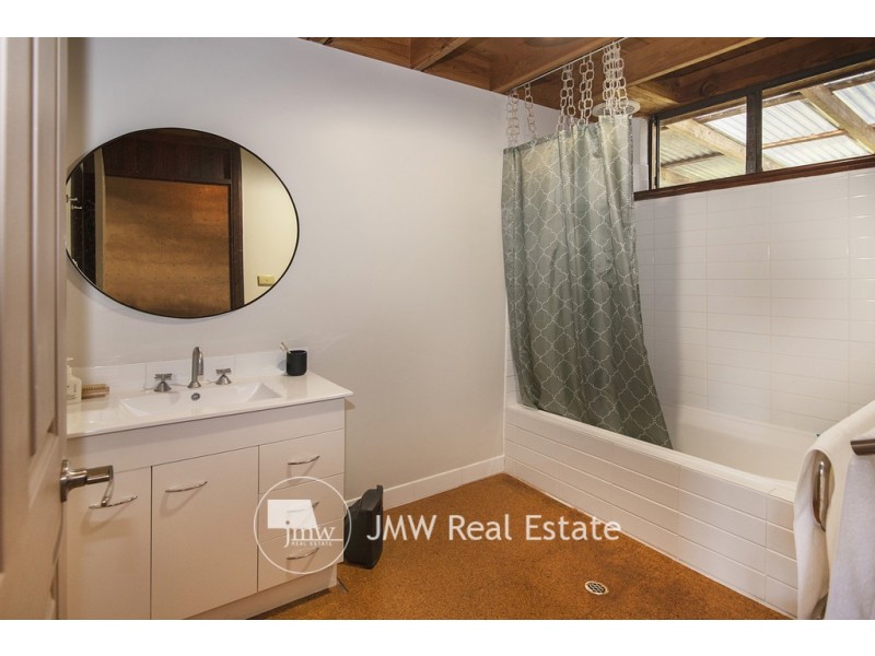 18 Hakea Way, Dunsborough WA 6281