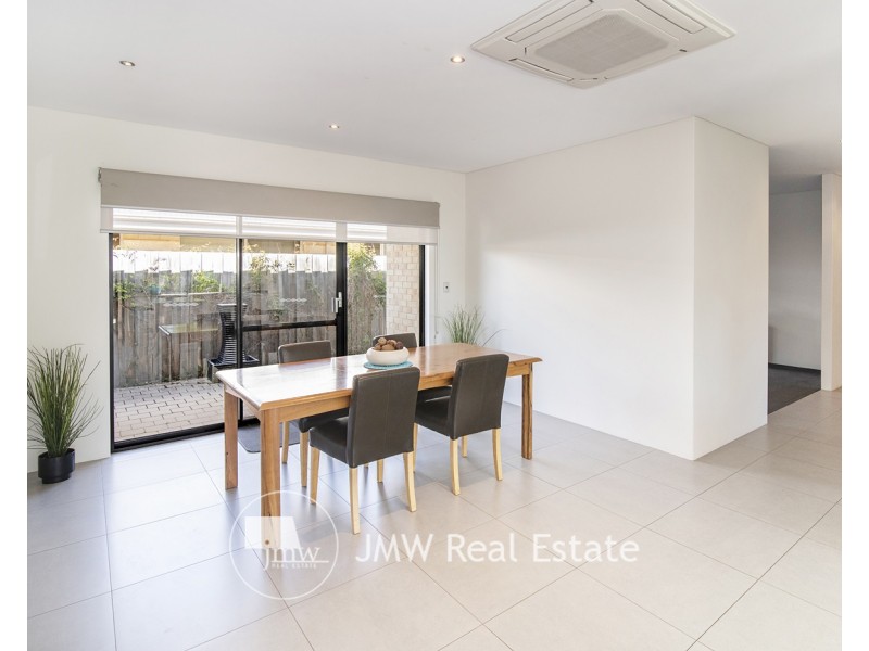 16 Oakmont Crescent, Dunsborough WA 6281