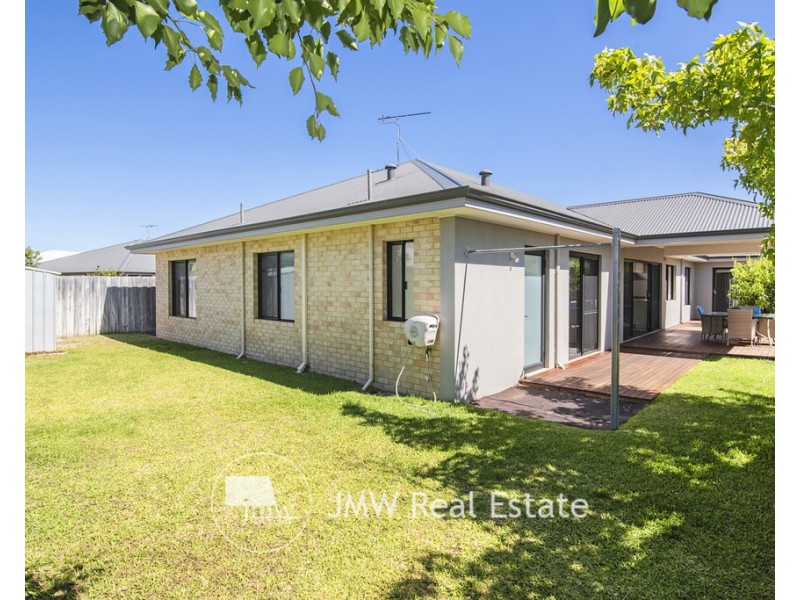 16 Oakmont Crescent, Dunsborough WA 6281