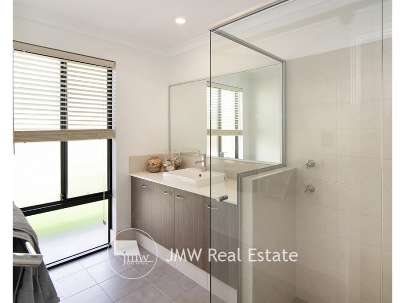 18 Somerset Road, Dunsborough WA 6281