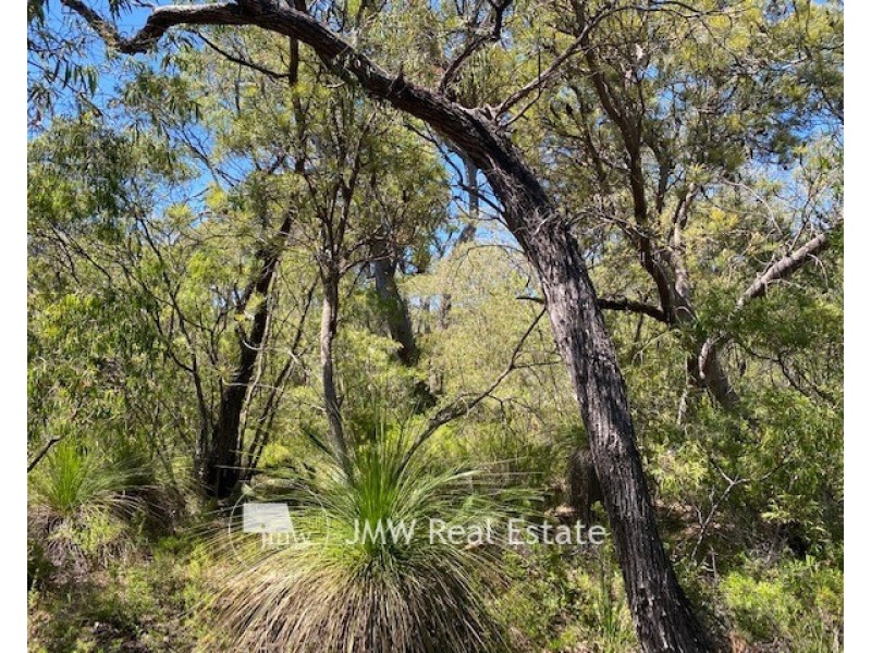 13 Marron Rise, Yallingup WA 6282