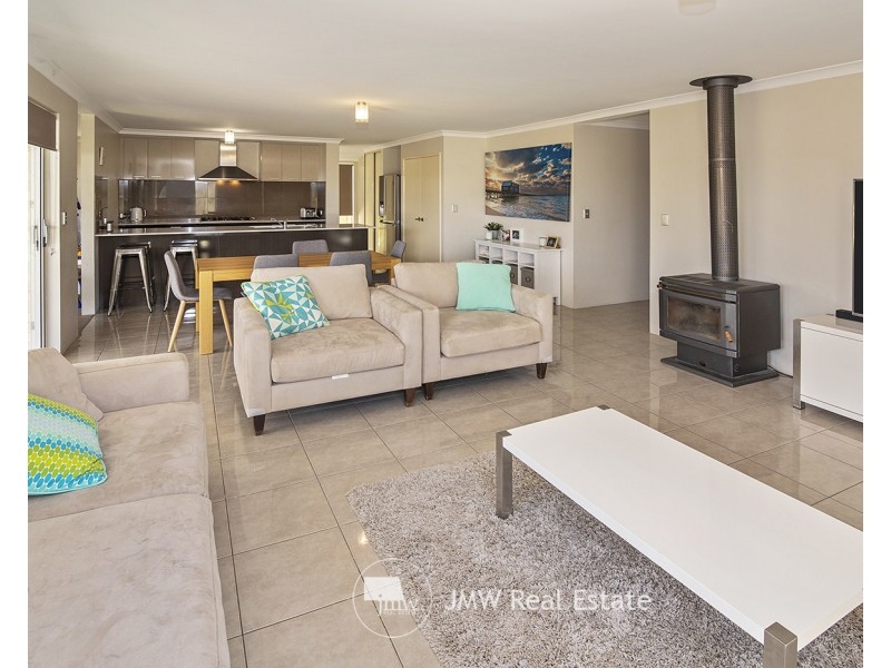 39 Monclair Circuit, Dunsborough WA 6281