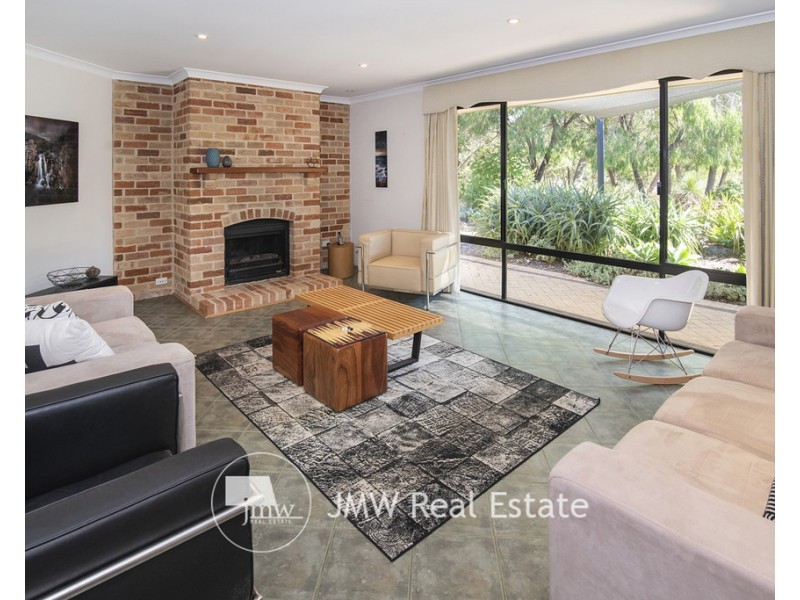 32 Kangaroo Parade, Yallingup WA 6282