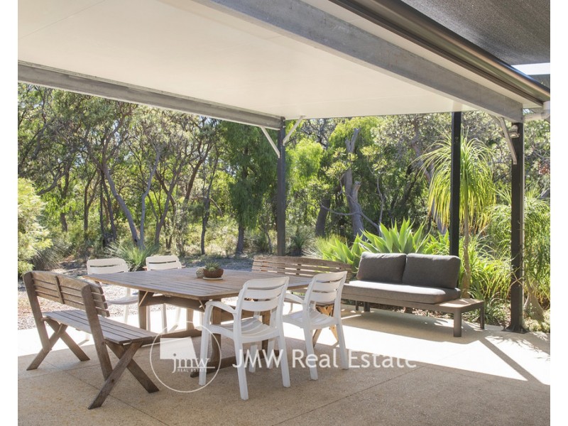 32 Kangaroo Parade, Yallingup WA 6282