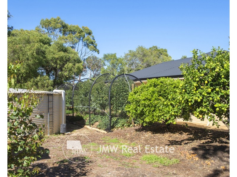 32 Kangaroo Parade, Yallingup WA 6282