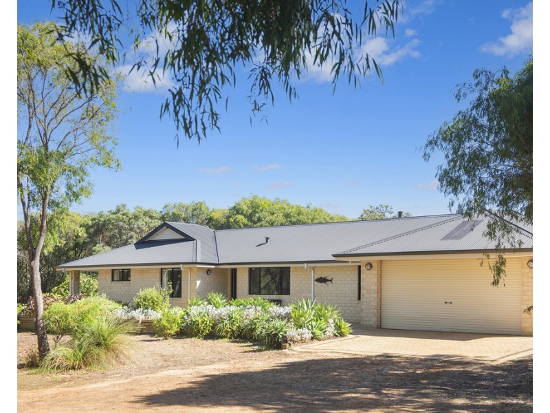 32 Kangaroo Parade, Yallingup WA 6282