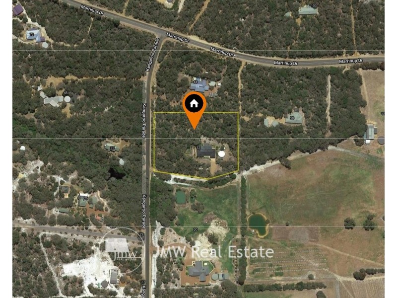 32 Kangaroo Parade, Yallingup WA 6282
