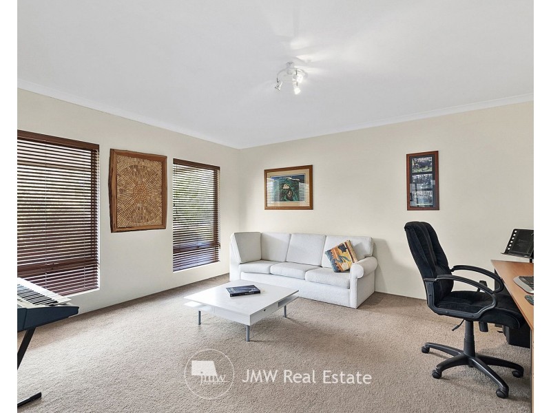 6 Angus Close, Bovell WA 6280