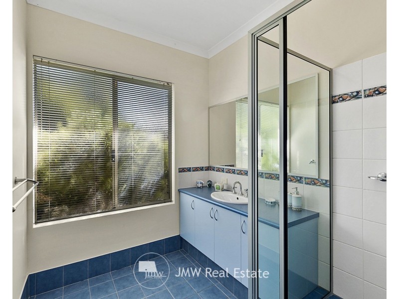 6 Angus Close, Bovell WA 6280