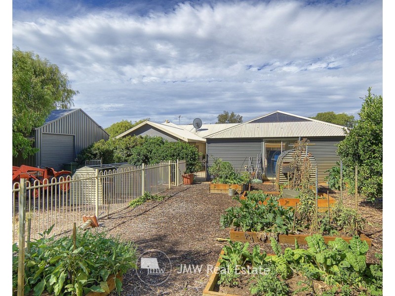 6 Angus Close, Bovell WA 6280