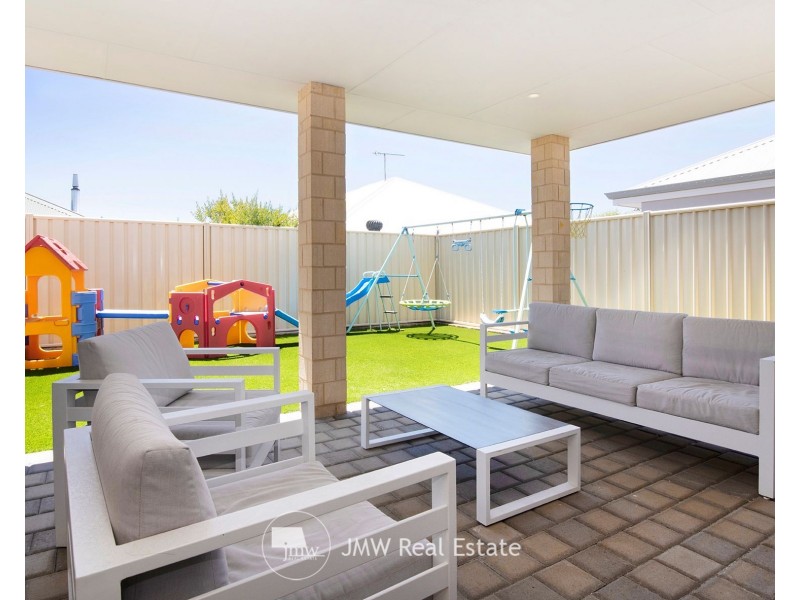 11 Muirfield Rd, Dunsborough WA 6281