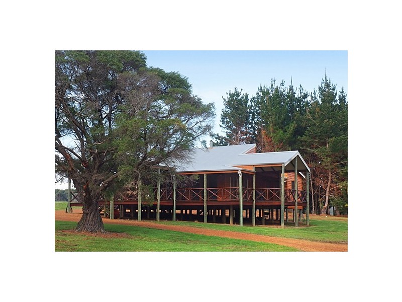5021 Caves Road, Cowaramup WA 6284
