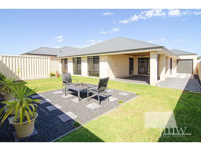 10 Majestic Gardens, Dunsborough WA 6281