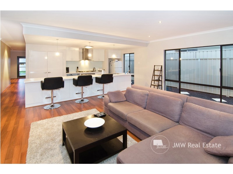 30 Indooroopilly Crescent, Dunsborough WA 6281