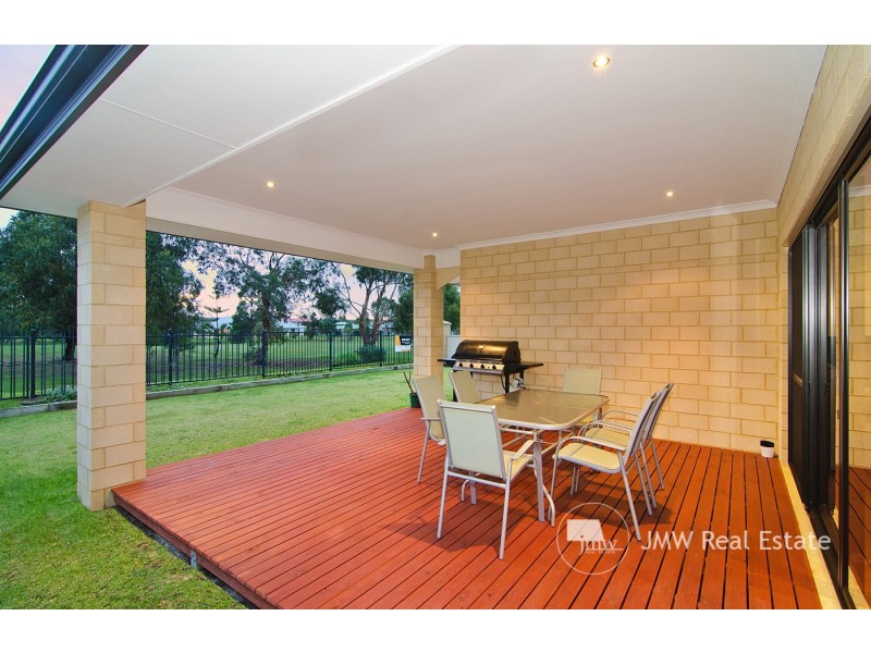 30 Indooroopilly Crescent, Dunsborough WA 6281