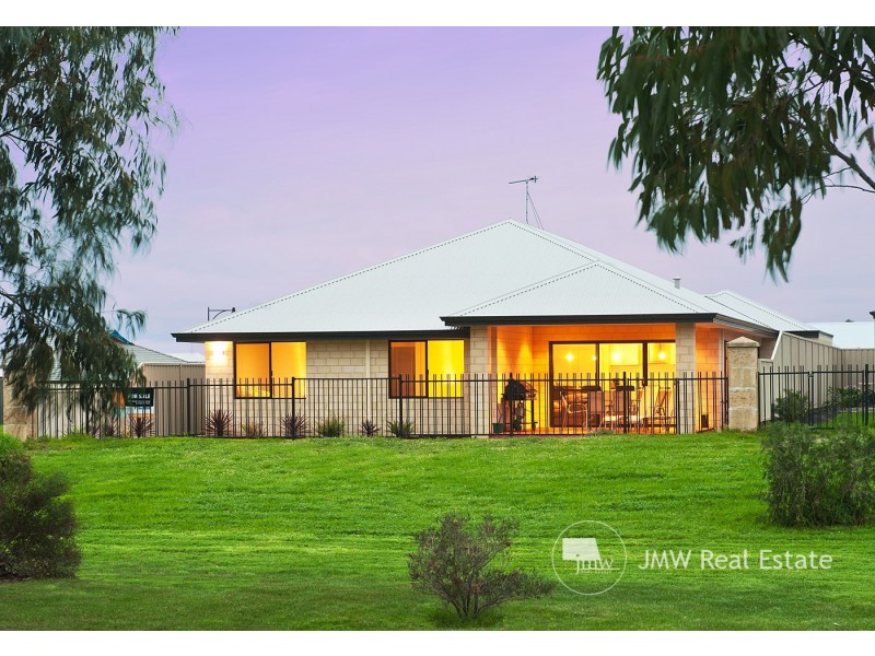 30 Indooroopilly Crescent, Dunsborough WA 6281