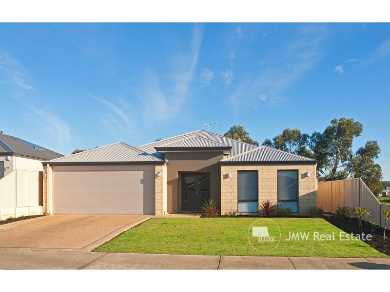 30 Indooroopilly Crescent, Dunsborough WA 6281