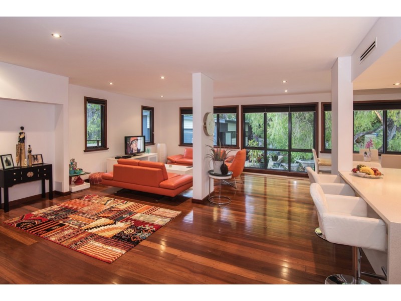 31 Campion Way, Quindalup WA 6281