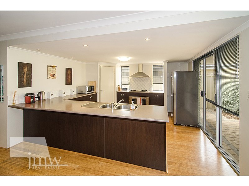 52 Indooroopilly Crescent, Dunsborough WA 6281