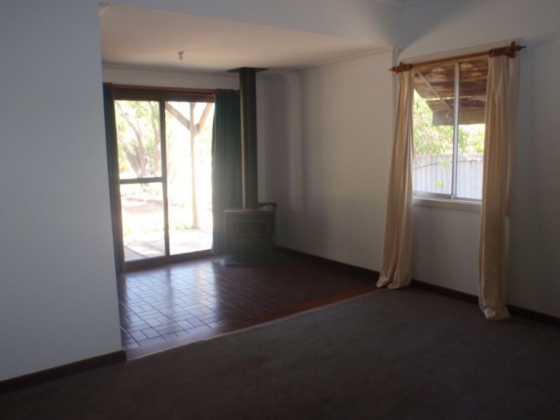 25 Marshall Street, Quindalup WA 6281