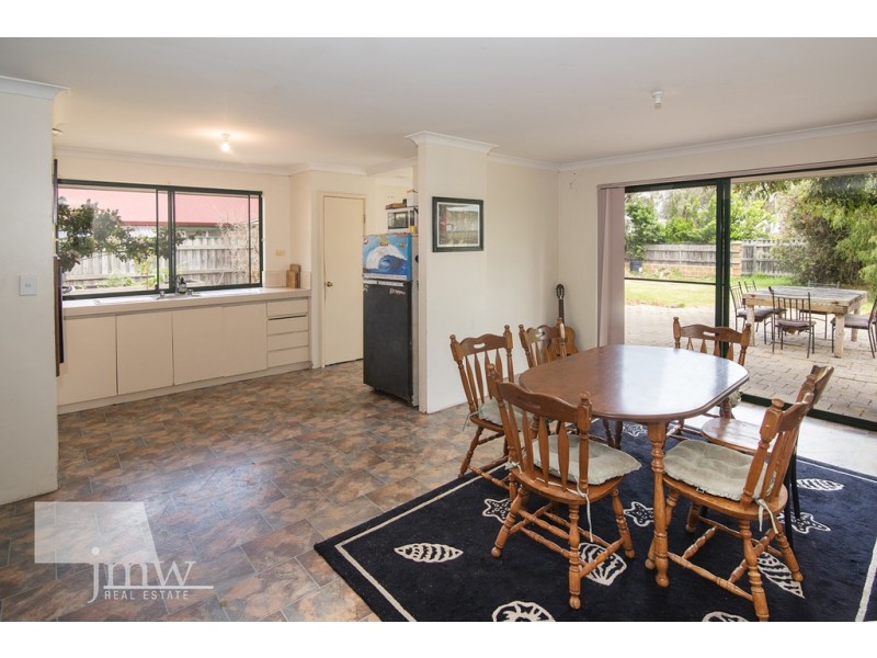 4 Ashbrook Green, Dunsborough WA 6281