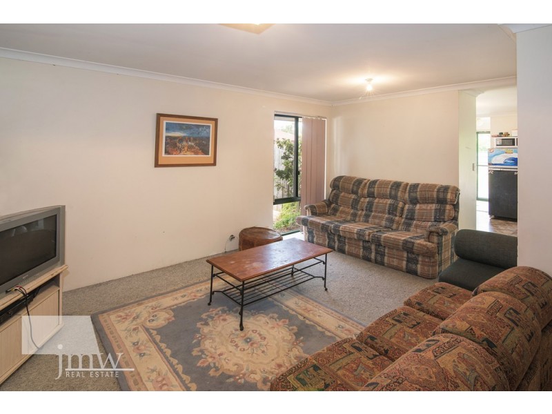 4 Ashbrook Green, Dunsborough WA 6281