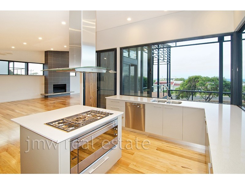 16 Bayview Drive, Gracetown WA 6284